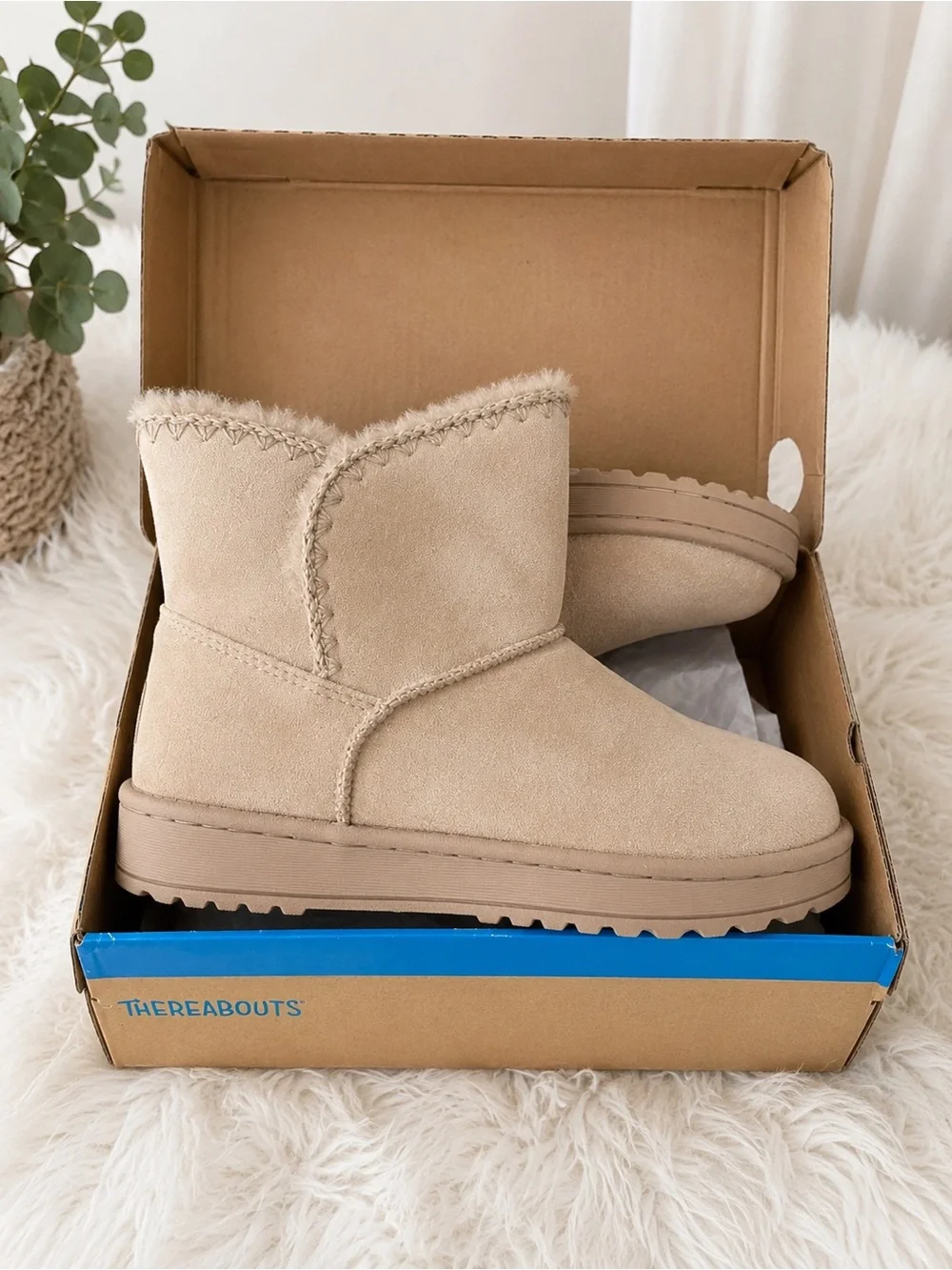 Kids Beige Suede Shearling-Trim Ankle Boots thereabouts size 2m